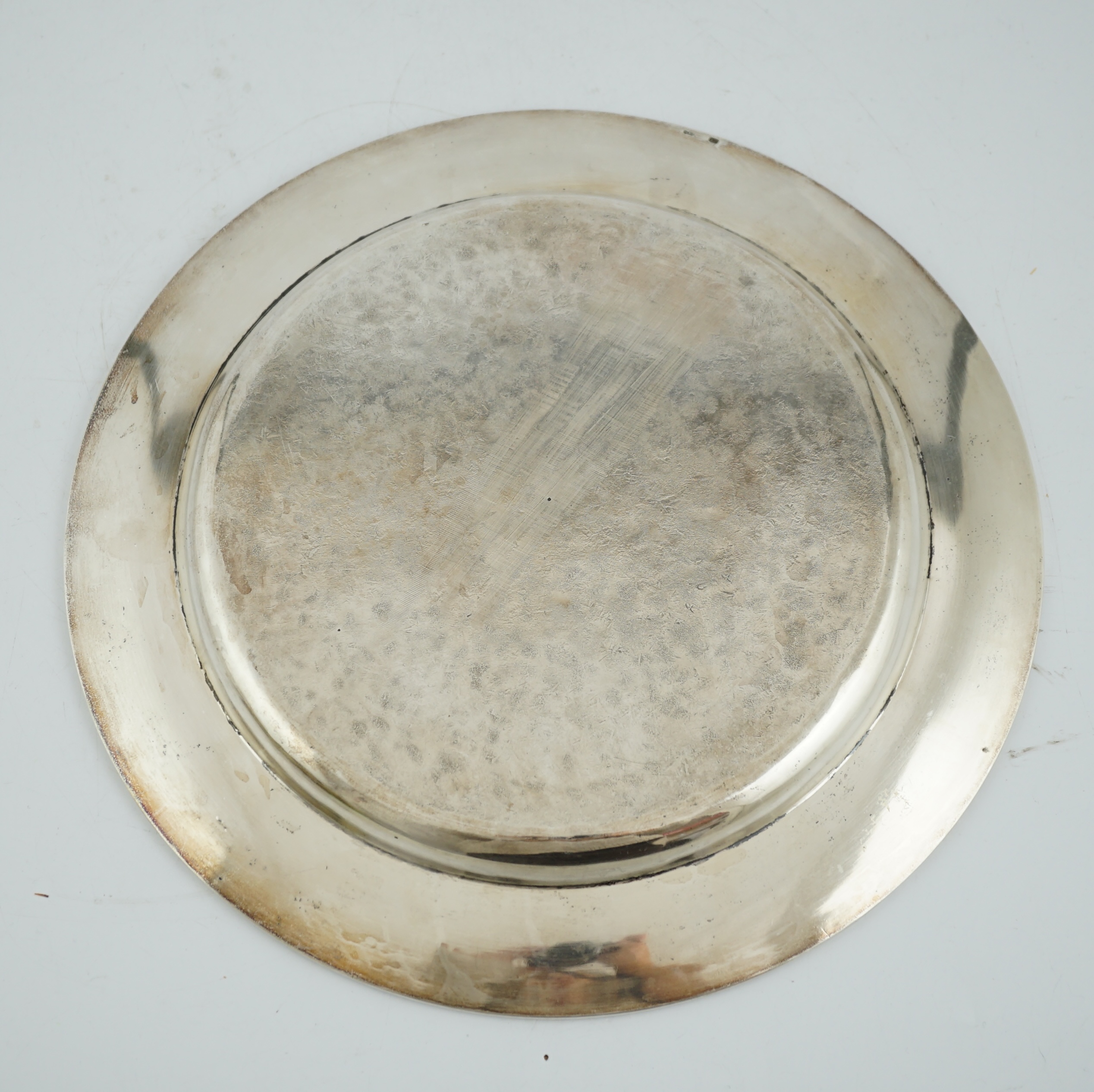 A late 19th century Russian 84 zolotnik silver presentation salver